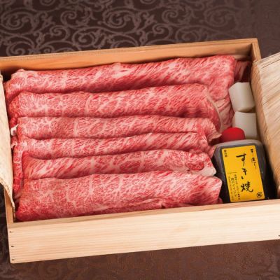 Amazon.co.jp: 肉のイイジマ すき焼き 肩ロース 500g 常陸牛 A5